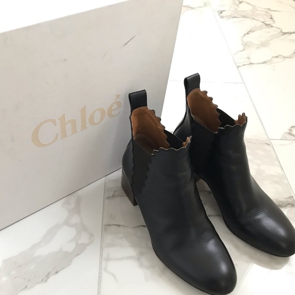 Chloe Lauren Scalloped Chelsea Boots In 